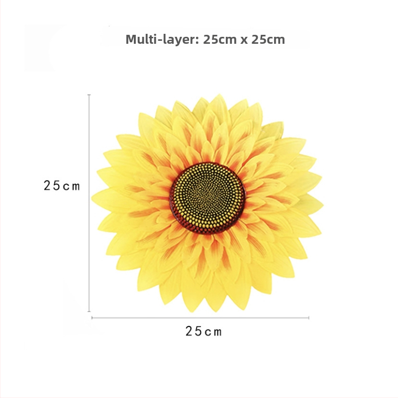 Rankoje laikomas saulėgrąžų šokių rekvizitas — šilkinė gėlė, saulėgrąžų veislė; vestuvėms, lauko renginiams, fotografijos rekvizitams, namų dekorui