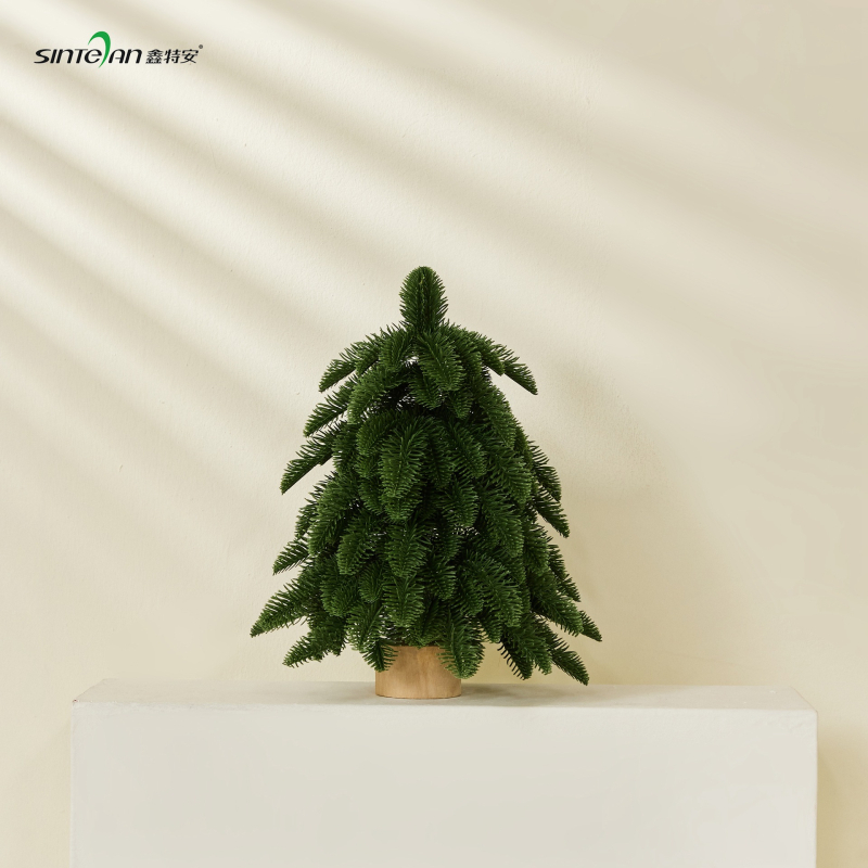 Kalėdinė eglutė Xinte, PE medžiaga, pusiau mechaninė konstrukcija, skirtas staliniam naudojimui