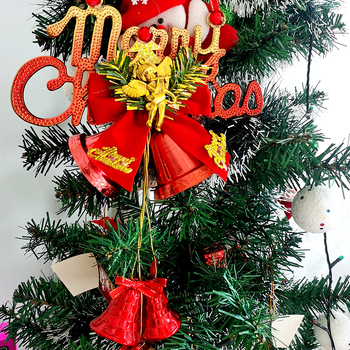 Коледна украса: английска буква-знак със звънчета – пластмасов инжекционно формован декор от Wonderful Quality (Festival Supplies) – коледни украси