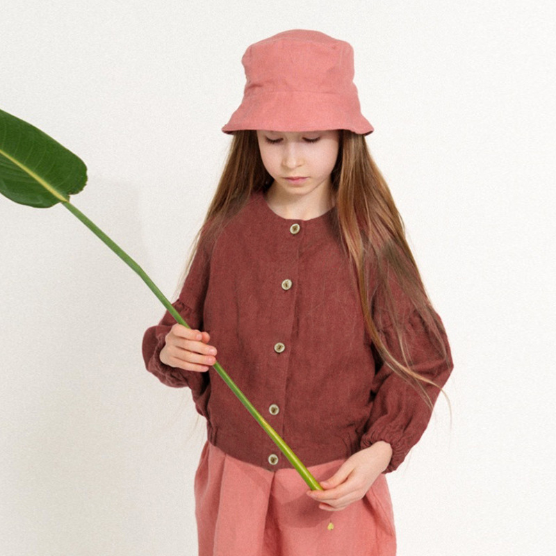 Dječji kardigan od ramie-lyocell smjese (60% ramie, 40% lyocell), mekan završetak, okrugli ovratnik, dugi rukavi, jednobojan