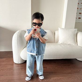 Vaikų džinsinė striukė kaubojo stiliumi, laisvas dizainas, vieno užsegimo sagų užsegimas, pavasaris 2023, 95% kaubo džinso audinys