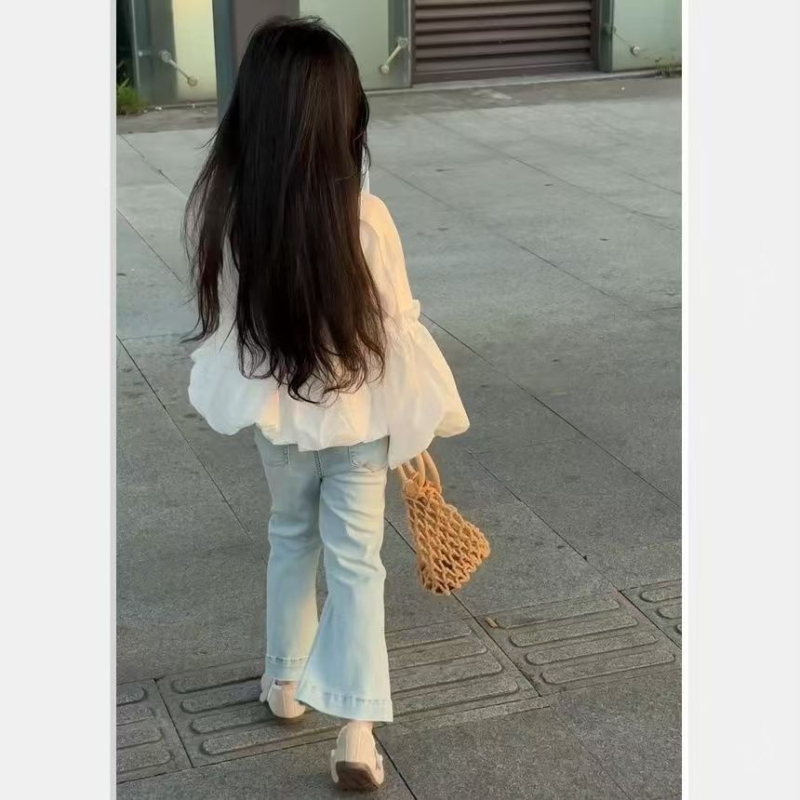 Set din două piese pentru fetițe: bluză cu mâneci bufante și blugi din denim, 80% bumbac, primăvară-toamnă