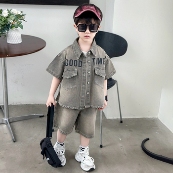 Set copii din denim cu cămașă cu mâneci scurte și șorturi, vară, stil coreean, două piese, bumbac 95%, finisaj moale, model cartoon