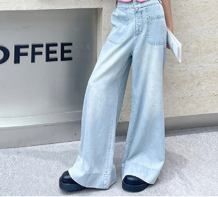 Dječji ljetni dvodijelni set: košulica kratkih rukava u francuskom stilu i široke traperice