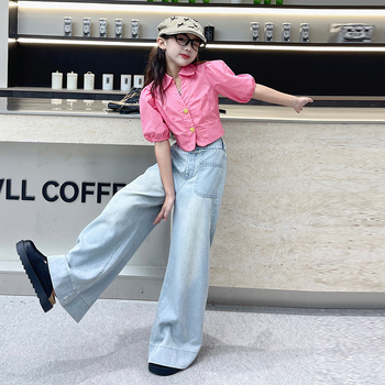 Dječji ljetni dvodijelni set: košulica kratkih rukava u francuskom stilu i široke traperice