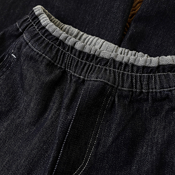 Dječje traperice za dječake — ležernog stila; sastav tkanine: 75% pamuk, 23% poliester, 2% elastan; srednji pojas; elastičan pojas; za dječake od 8 godina i starije