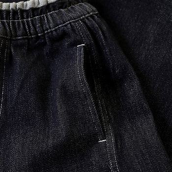 Dječje traperice za dječake — ležernog stila; sastav tkanine: 75% pamuk, 23% poliester, 2% elastan; srednji pojas; elastičan pojas; za dječake od 8 godina i starije