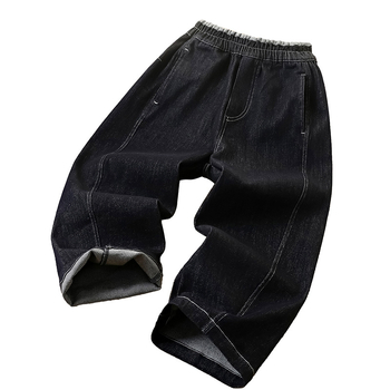 Dječje traperice za dječake — ležernog stila; sastav tkanine: 75% pamuk, 23% poliester, 2% elastan; srednji pojas; elastičan pojas; za dječake od 8 godina i starije