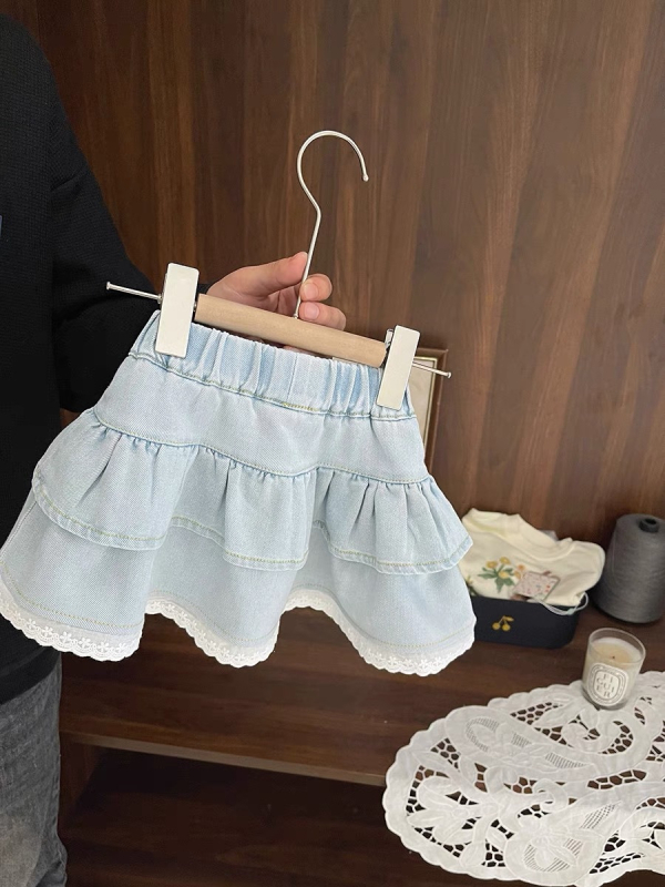 Mergaitėms džinsinė sijonėlis su nėrinių kaspinu, korėjietiško stiliaus, 70% medvilnė, pamušalas 30–50%, 3–8 metų amžiaus, vasara 2024