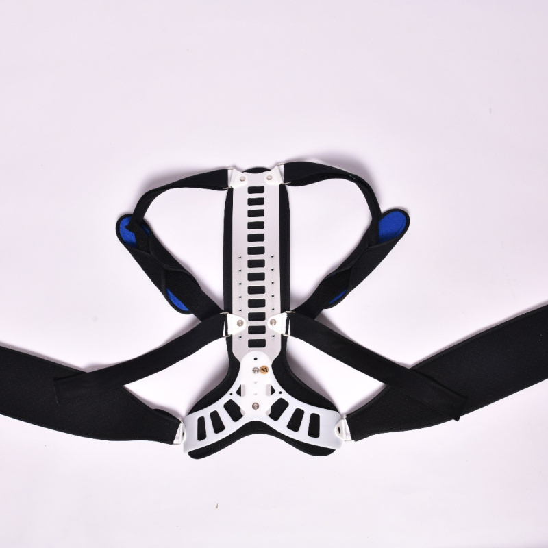 Korektor chrbtice – chrbátový pás s rámom z hliníkovej zliatiny, výstelka z mercerizovanej bavlny, zapínanie na Velcro