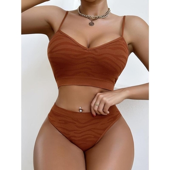 Nėrinių liemenėlė ir kelnytės, pagrindinė medžiaga nailonas, įdėklas medvilnė, kaušeliai su triušio ausimis, beformiai kaušeliai