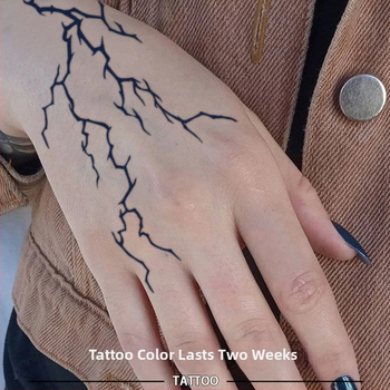 Laikina tatuiruotė lipdukas delno nugaros daliai su realistišku žaibo raštu, atspari vandeniui, atspari trinčiai, pusiau ilgalaikis