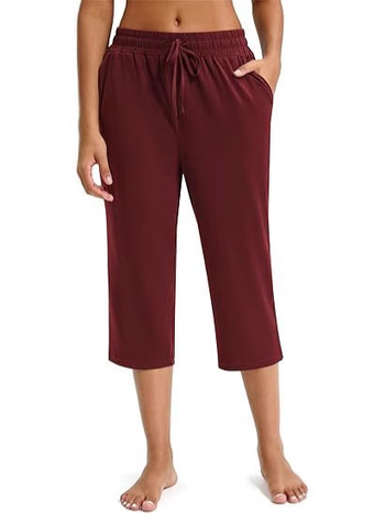 Pantaloni Capri pentru yoga, talie elastică, croială dreaptă, lungime cropped, țesătură Ice hemp cu spandex și poliester