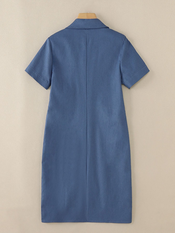 Denim ingruha gallérral, rövid ujjú, zsebekkel, gombokkal, középméretű hossz