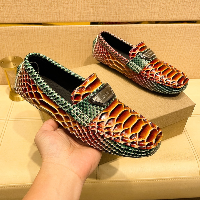 Loafers unisex cu ciucuri, model dungat, din piele naturală de vită, talpă din cauciuc, căptușeală PU respirabil