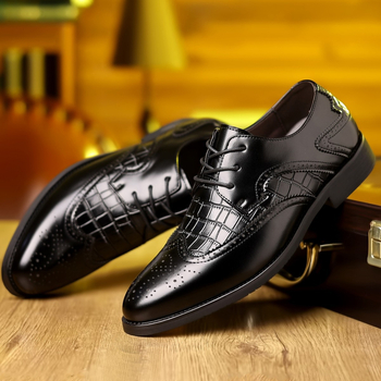 Férfi bőrs Slip-On cipő, hegyes orrú, bőr toe cap, PU felsőrész, műanyag talp