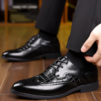 Férfi bőrs Slip-On cipő, hegyes orrú, bőr toe cap, PU felsőrész, műanyag talp