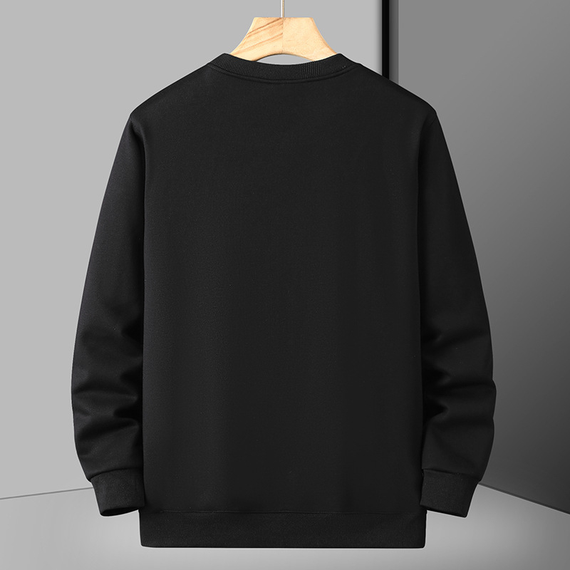 Flísu įlietas džemperis su apvaliu kaklu, ilgomis rankovėmis, laisvas kirpimas, raidžių atspaudai ant poliesterio mišinio audinio