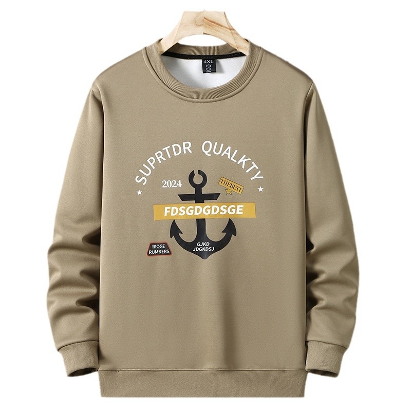 Flísu įlietas džemperis su apvaliu kaklu, ilgomis rankovėmis, laisvas kirpimas, raidžių atspaudai ant poliesterio mišinio audinio