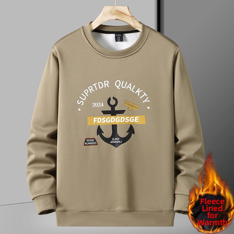 Flísu įlietas džemperis su apvaliu kaklu, ilgomis rankovėmis, laisvas kirpimas, raidžių atspaudai ant poliesterio mišinio audinio