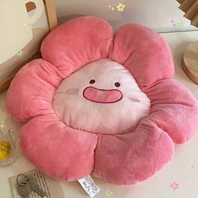 Plüüspadi toolile kassimotiiviga anime, täidis PP puuvill, sobib elutoa ja magamistoa jaoks