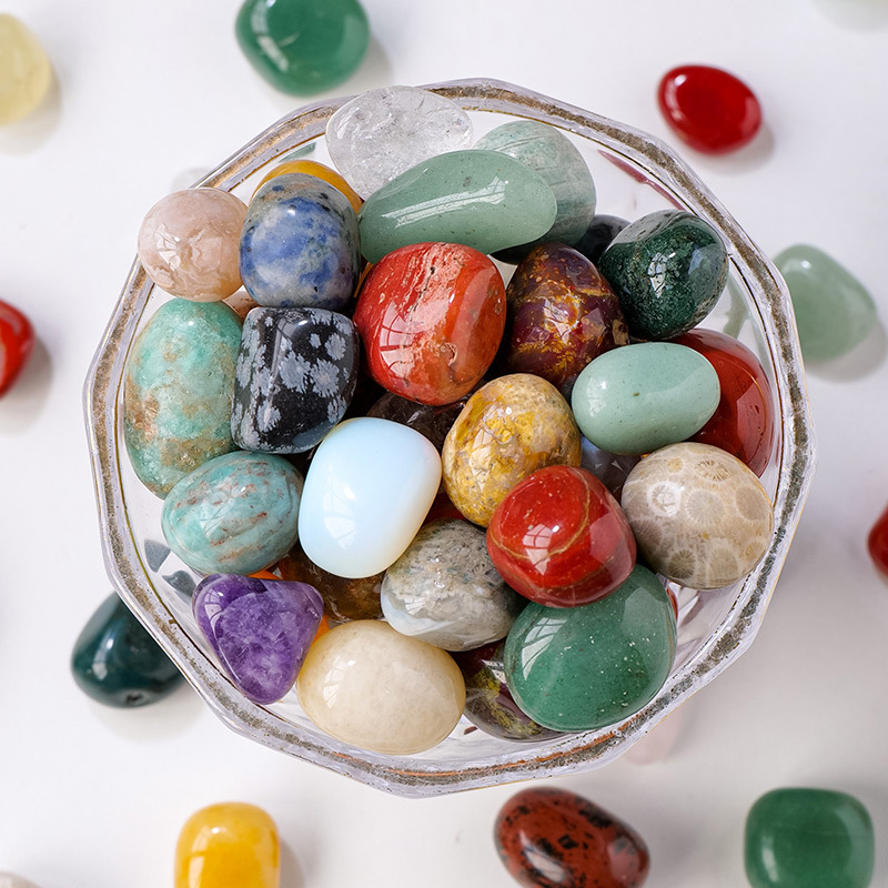 Runyangshi kristālā neapstrādātais akmens – dabīgs kristāls, mūsdienīgs minimālisms, gatavs dāvanai ar PP maisiņa iepakojumu