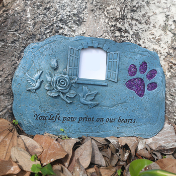 Golden Torch műgyanta kölyökkutya síremléke — dekoratív emléktárgy műgyantából, kartoncsomagolás