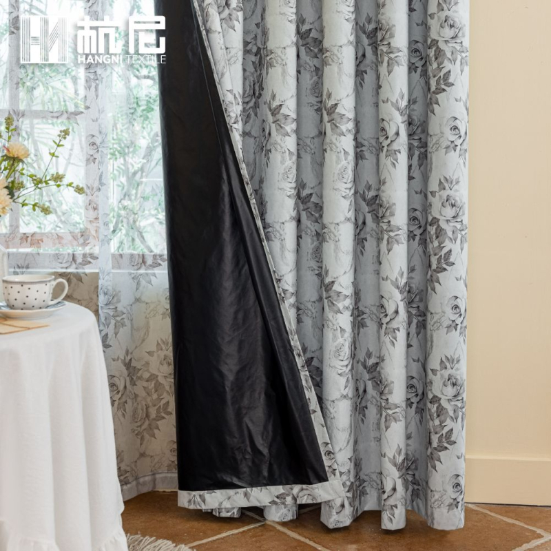 Poliesterio užuolaidos su spauda, pilnas tamsinimas (100%), tinkama biurui, svetainei ir miegamajai, prekė Hanny