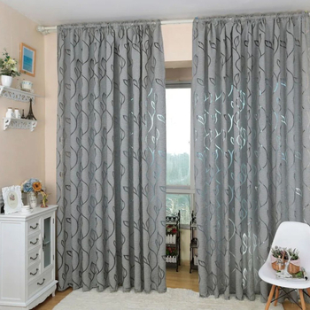 Poliesterinė užuolaida su daliniu aptemimu (40–70%) – modernus minimalistinis stilius – svetainė, miegamasis, įėjimas