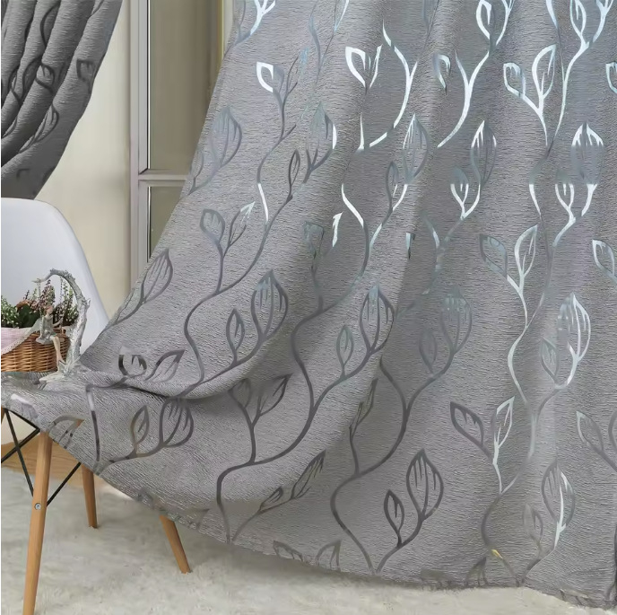 Poliesterinė užuolaida su daliniu aptemimu (40–70%) – modernus minimalistinis stilius – svetainė, miegamasis, įėjimas