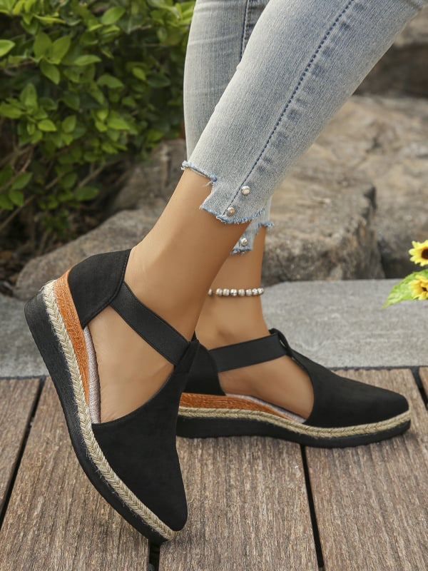 Augudega sandaalid, ümar varvas, ülemine osa tekstiilist, kummist tald, slip-on elastse vööga — Suvi 2025