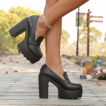 Ühe rihmaga sandaalid, ülaosa: kvaliteetne vasikanaha, ümmargune varvas, madal kiil-kuln, kummist vahttalp