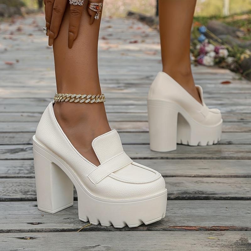 Ühe rihmaga sandaalid, ülaosa: kvaliteetne vasikanaha, ümmargune varvas, madal kiil-kuln, kummist vahttalp