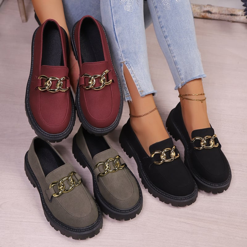 Loafer cipő kerek orrú, nubuk felsőrész, középtok 3–5 cm, gumírozott talp