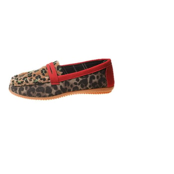 Kényelmes slip-on loafer leopárd mintával, kerek orr, alacsony sarkú (1–3 cm), gumírozott talp