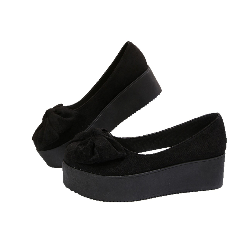 Kényelmes női loaferek: kerek orrú, PU felsőrész, 3-6 cm középmagas sarok, gumírozott talp, textil bélés