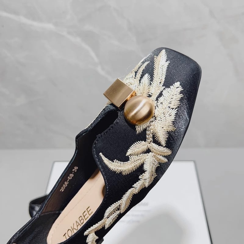 Francia retro hímzett mokaszín, négyszögletes orr, satin felső, slip-on, alacsony lapos sarok