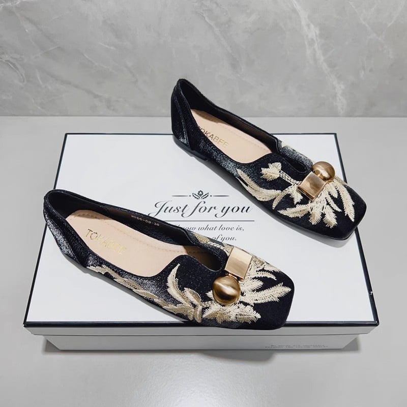 Francia retro hímzett mokaszín, négyszögletes orr, satin felső, slip-on, alacsony lapos sarok