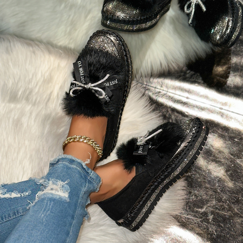 Ženski platform loafers s gornjim dijelom od velura, kristali s motivom leptira, podstava od umjetnog krzna, gumeni potplat