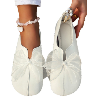 Ženske Mary Jane balerinke s okruglim vrhom, mekano kožno gornjište, gumena potplata, niski pet 1–3 cm, retro stil.