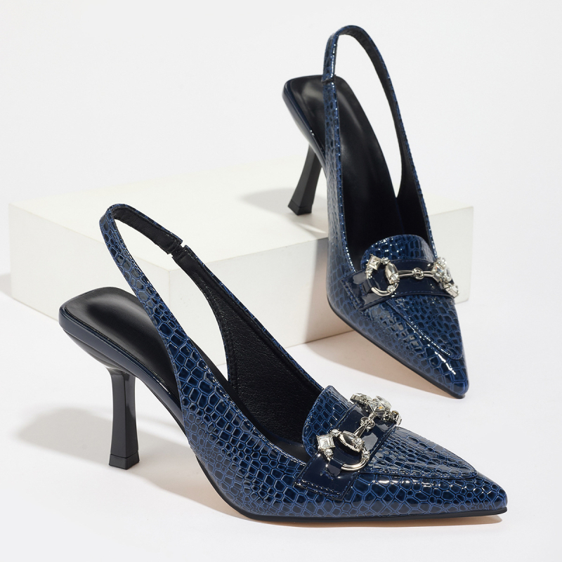 Visoke štikle s oštrim nosom, reljefna tekstura, kopča, PU gornji dio, tanak potpetica