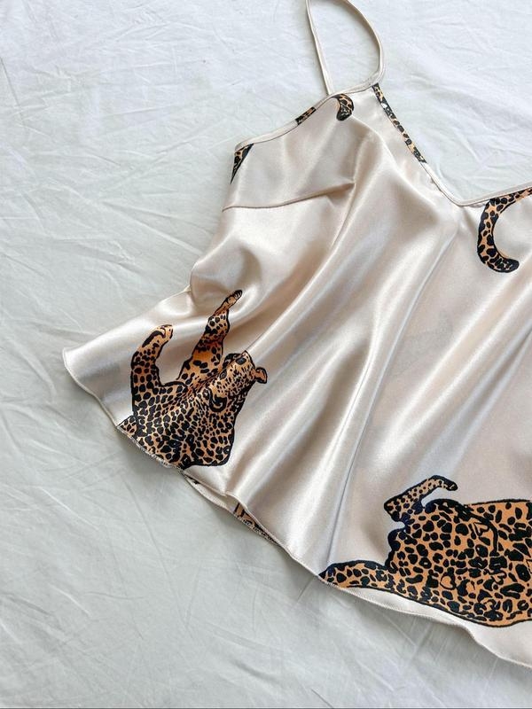 Ženski leopard print cami top i pidžama hlače set • polu-velur tkanina • udio glavne tkanine ispod 30% • proljeće 2025 izlazak