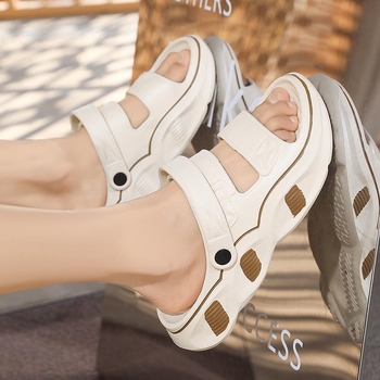 Vyriski papludimio sandalai – neslidūs, kvėpuojantys, dviejų paskirčių naudojimui: vandens žygiams ir vairavimui, su plastmasine viršūne ir padu