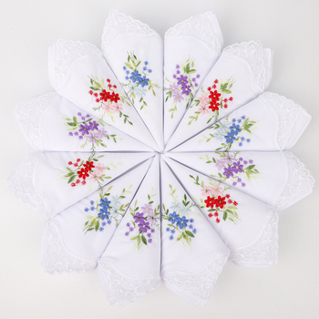 Puuvillane brodeeritud taskurätt pitsiga, 45 g, 6-osaline komplekt