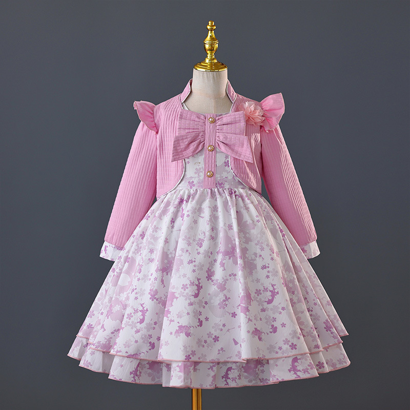 Vaikų suknelė — saldus princesės stilius, rudens 2025 leidimas, poliesterio audinys su enziminiu plovimu ir permatoma tekstūra, mergaitėms nuo 8 metų.