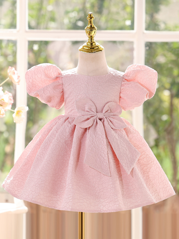 Vaikų suknelė, princesės stiliaus, pūkėta, amžiaus grupė 3–8 m., pagrindinis audinys 100% poliesteris, pamušalas medvilnė, prekės kodas YT01