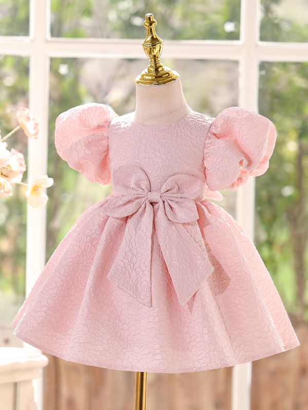 Vaikų suknelė, princesės stiliaus, pūkėta, amžiaus grupė 3–8 m., pagrindinis audinys 100% poliesteris, pamušalas medvilnė, prekės kodas YT01