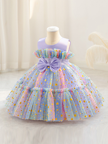 Vaikiška suknelė be rankovių iš tinklelio su žvaigždžių gradientu ir drugelių akcentais, princesės stilius; 65% poliesterio, 35% medvilnės padas; 1–3 metų; rudens 2025.