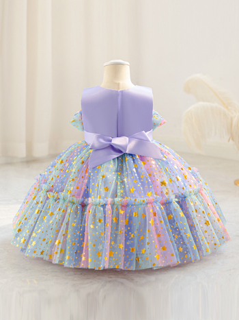 Vaikiška suknelė be rankovių iš tinklelio su žvaigždžių gradientu ir drugelių akcentais, princesės stilius; 65% poliesterio, 35% medvilnės padas; 1–3 metų; rudens 2025.