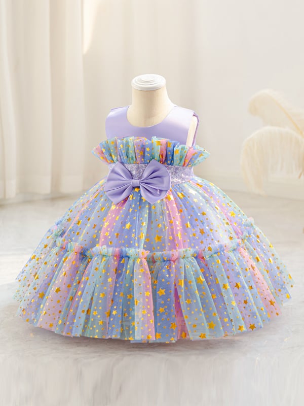 Vaikiška suknelė be rankovių iš tinklelio su žvaigždžių gradientu ir drugelių akcentais, princesės stilius; 65% poliesterio, 35% medvilnės padas; 1–3 metų; rudens 2025.